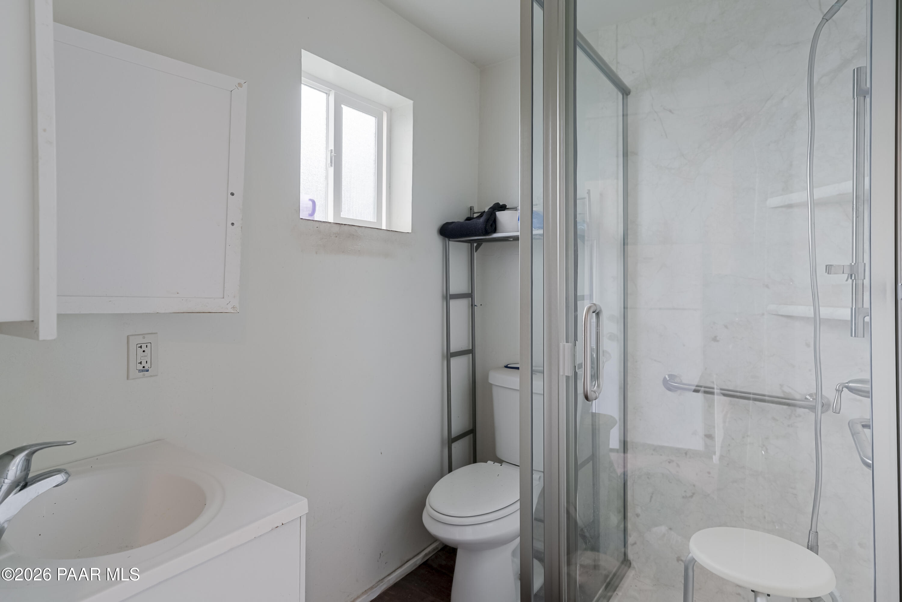 11800 Henderson Road Dewey-Humboldt, AZ 86327 - Photo 27 of 49 Casita Bathroom 1