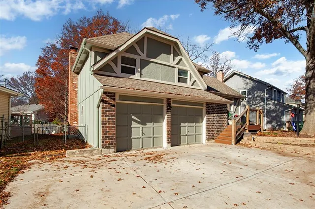 $350,000 | 1631 South Kenwood Street, Olathe, KS 66062