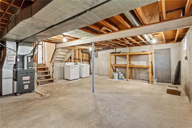 $350,000 | 1631 South Kenwood Street, Olathe, KS 66062