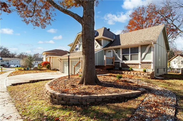 $350,000 | 1631 South Kenwood Street, Olathe, KS 66062