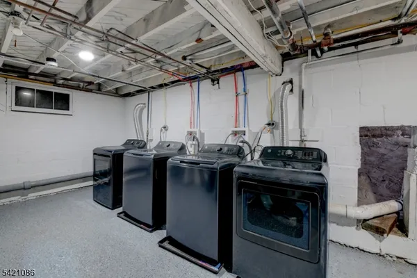 $2,750 | 16 Sherman Avenue, Unit 1, Morris Plains, NJ 07950