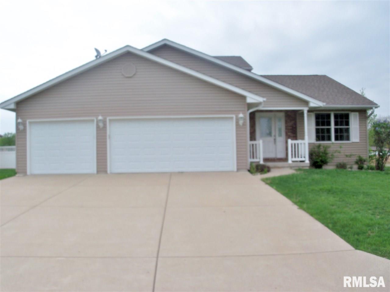 4026 South Sheffield Road Bartonville, IL 61607 - Photo 1 of 28 Gallery Image 1