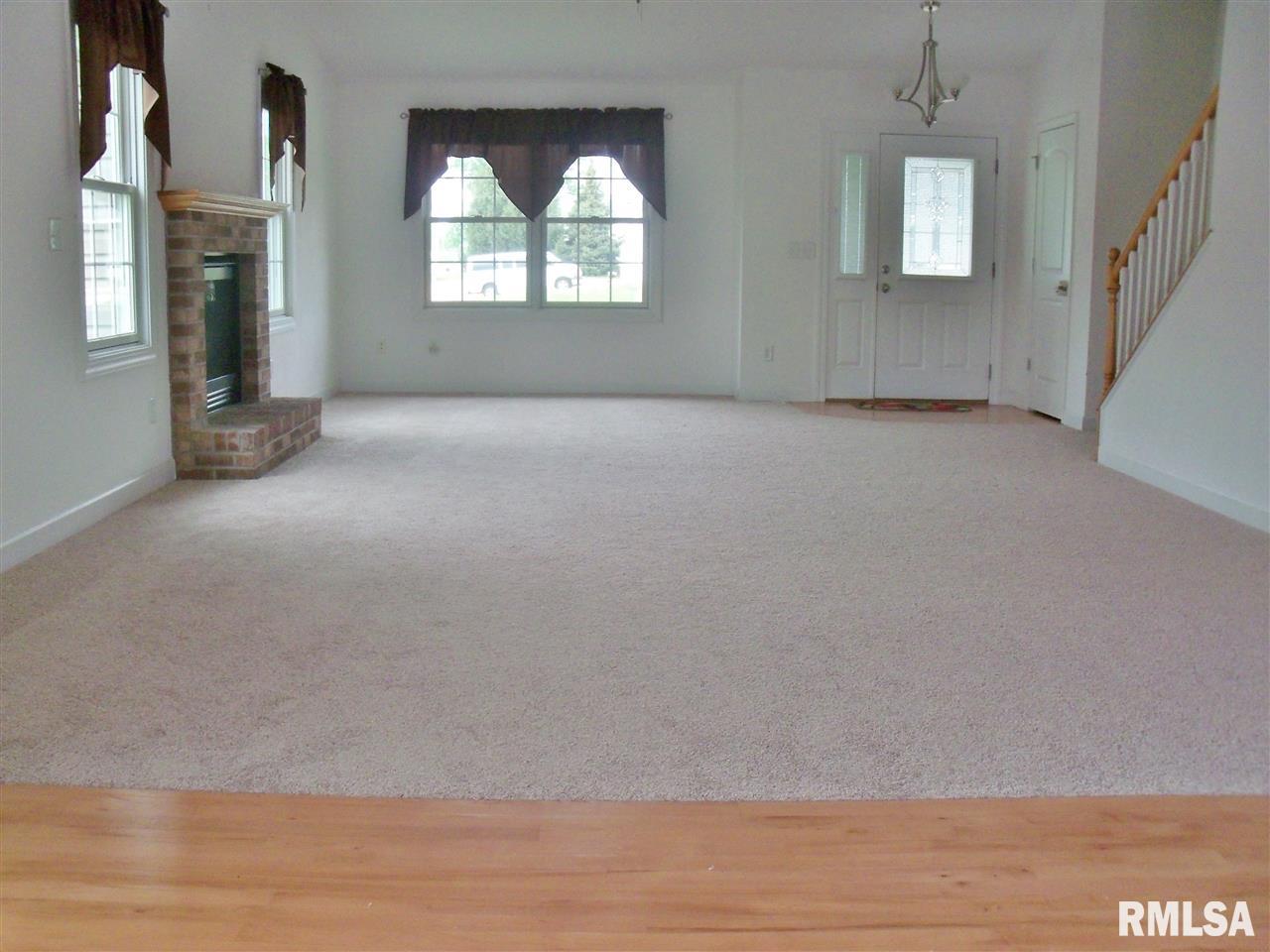 4026 South Sheffield Road Bartonville, IL 61607 - Photo 4 of 28 Gallery Image 4