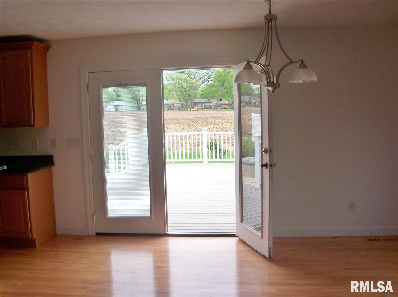 4026 South Sheffield Road Bartonville, IL 61607 - Photo 8 of 28 Gallery Image 8