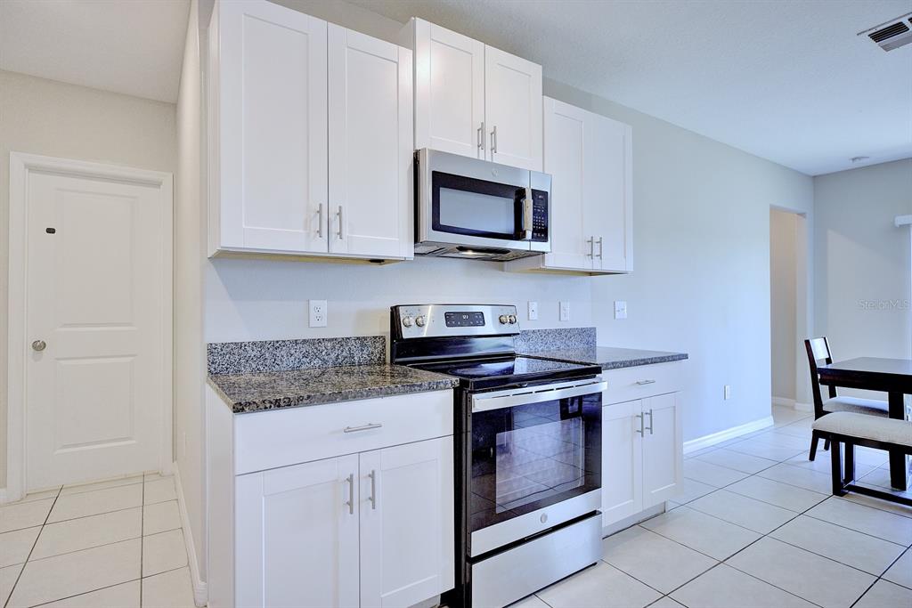 2139 Old Mining Road Lakeland, FL 33801 - Photo 12 of 51