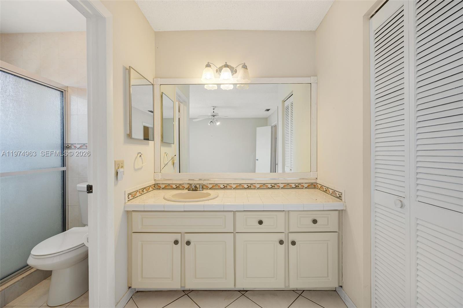 10262 Southwest 27th Street Miami, FL 33165 - Photo 11 of 20