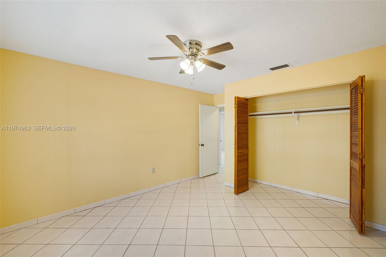 10262 Southwest 27th Street Miami, FL 33165 - Photo 12 of 20