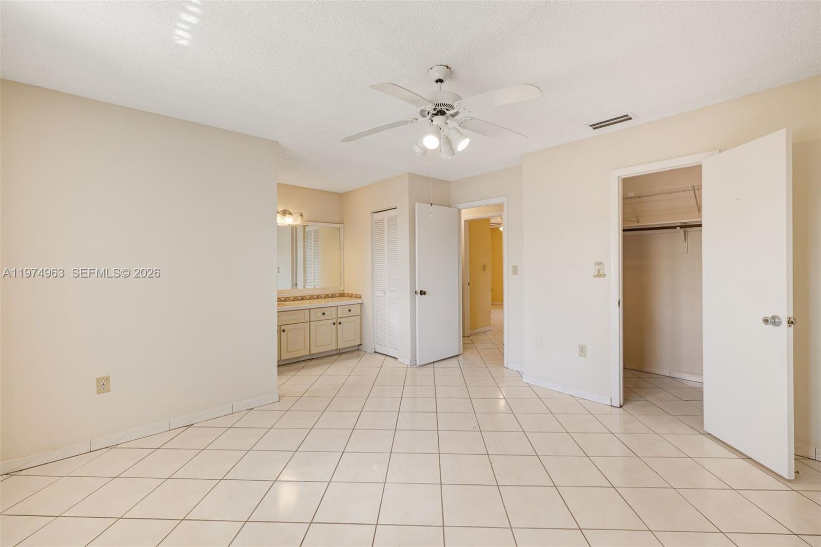 10262 Southwest 27th Street Miami, FL 33165 - Photo 10 of 20
