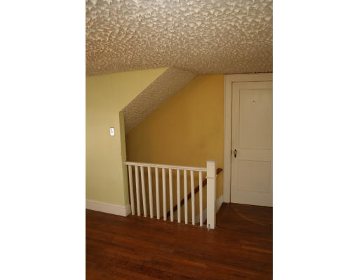 10 Richardson Road Stoneham, MA 02180 - Photo 17 of 21 Gallery Image 17