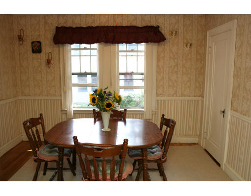 10 Richardson Road Stoneham, MA 02180 - Photo 7 of 21 Gallery Image 7