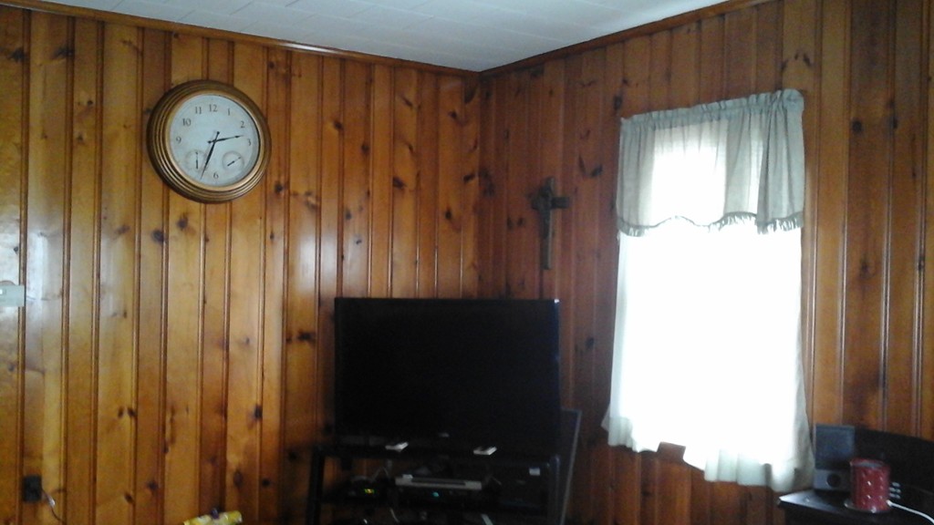 35 Esther Street Worcester, MA 01607 - Photo 2 of 6 Gallery Image 2