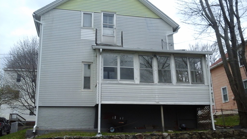 35 Esther Street Worcester, MA 01607 - Photo 5 of 6 Gallery Image 5