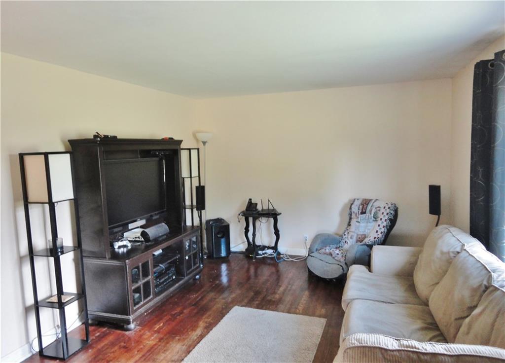 427 Irishtown Road Grove City, PA 16127 - Photo 8 of 14 Gallery Image 8