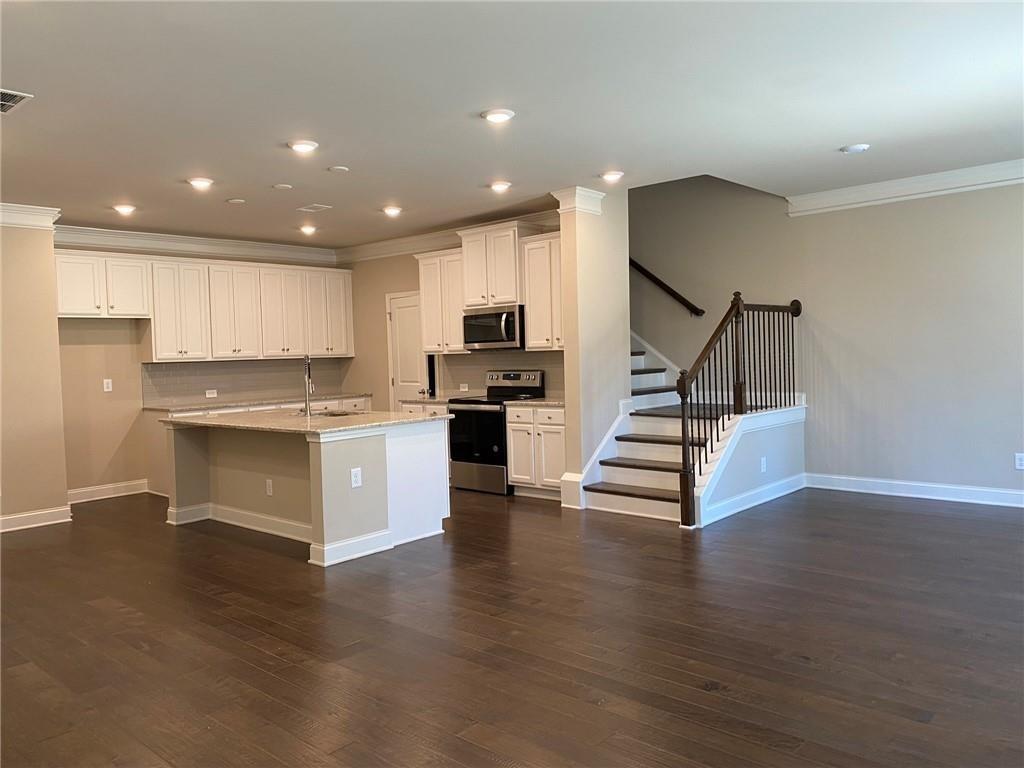 2527 Pearl Rdg Trace Buford, GA 30519 - Photo 3 of 29