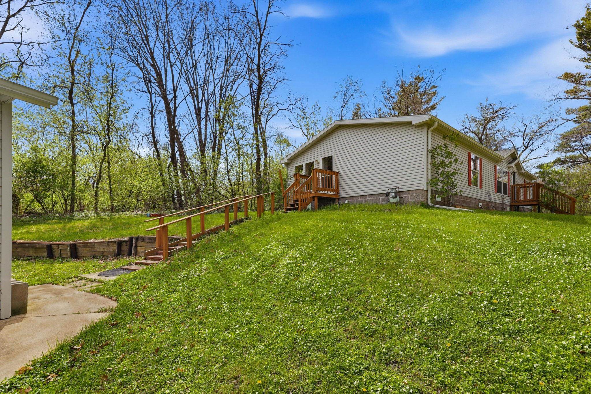 E1775 Garfield Lane Waupaca, WI 54981 - Photo 31 of 69