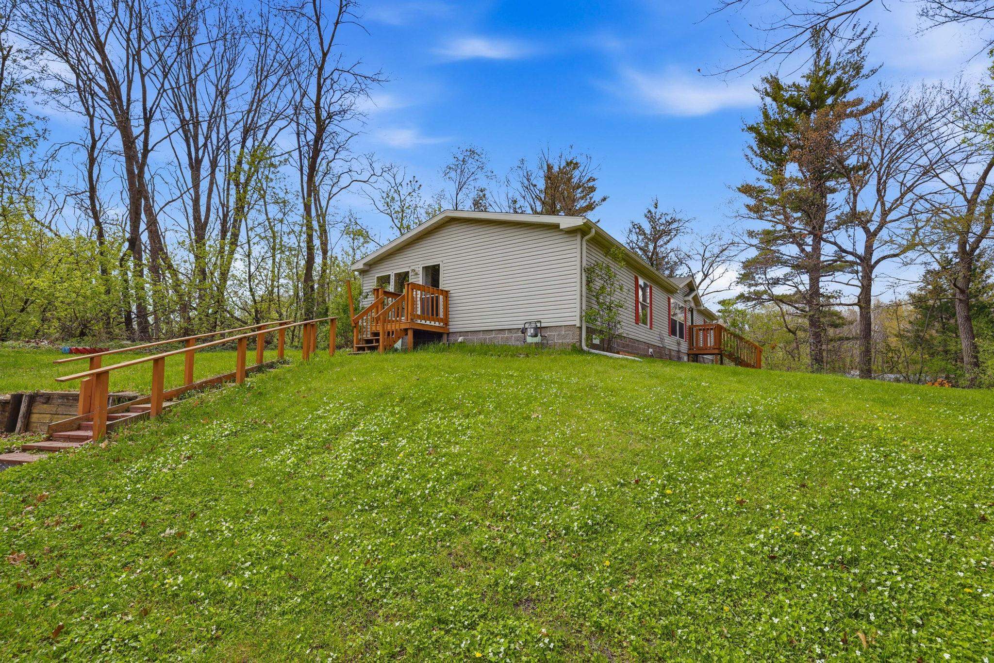 E1775 Garfield Lane Waupaca, WI 54981 - Photo 32 of 69