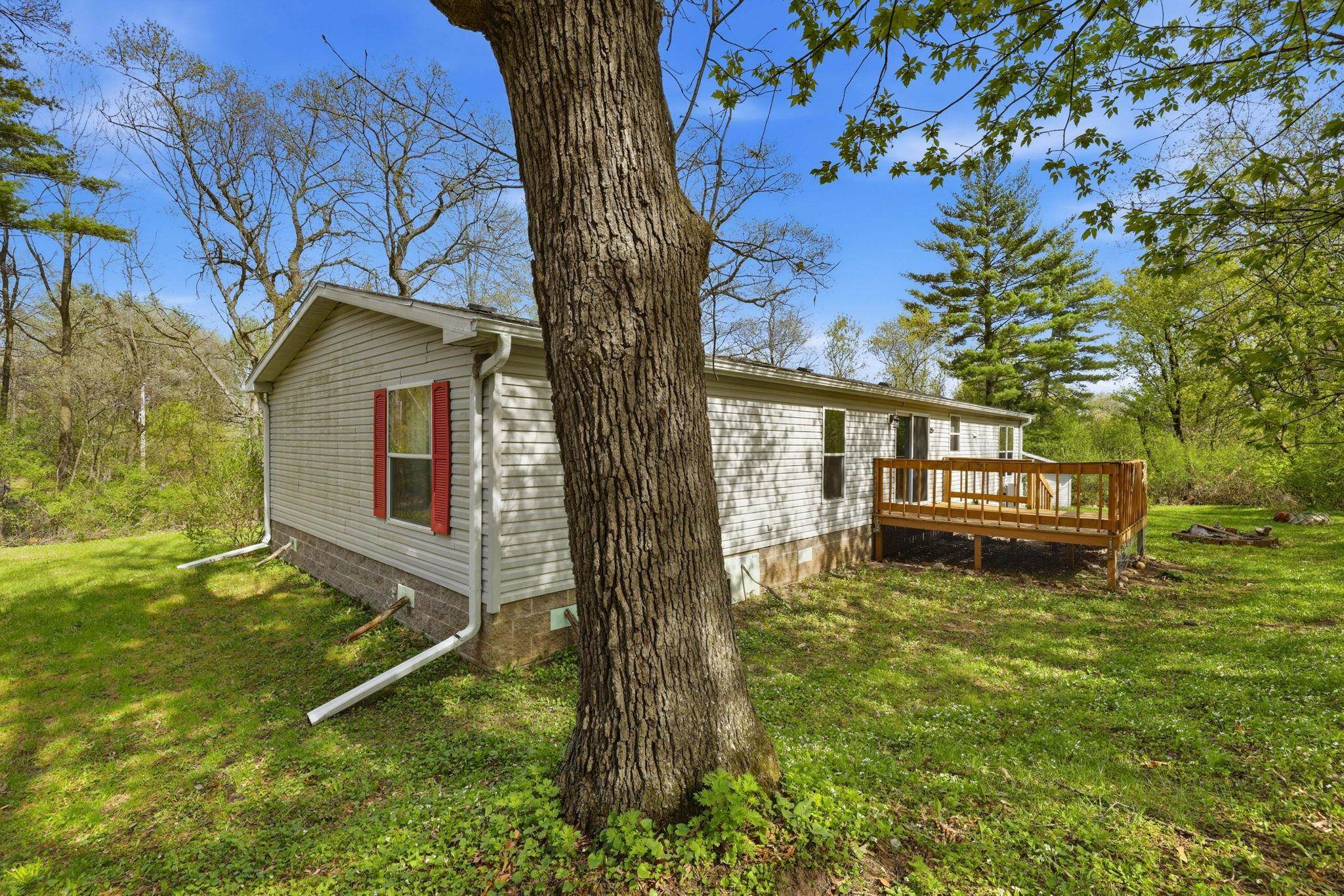 E1775 Garfield Lane Waupaca, WI 54981 - Photo 35 of 69