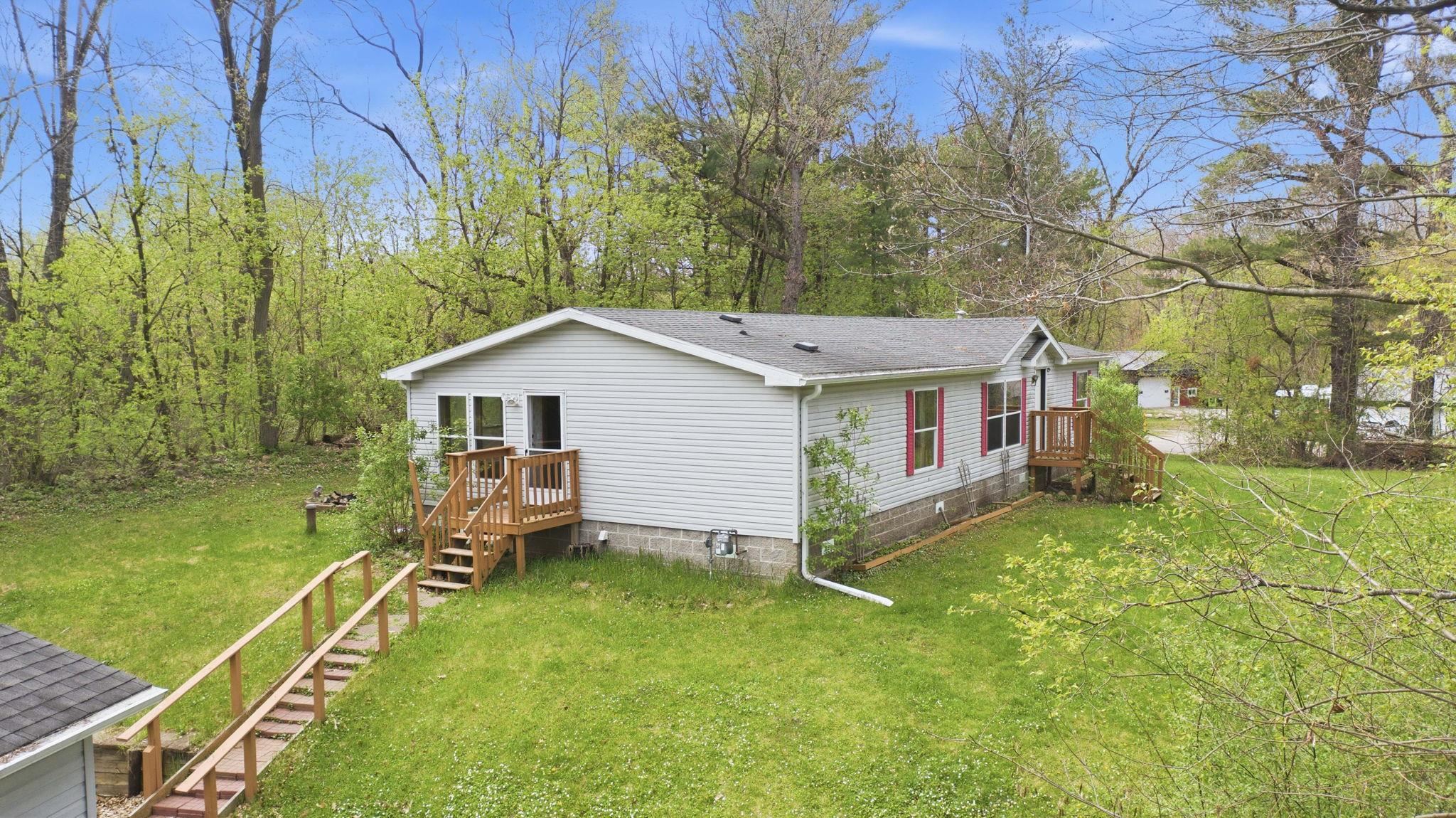 E1775 Garfield Lane Waupaca, WI 54981 - Photo 45 of 69