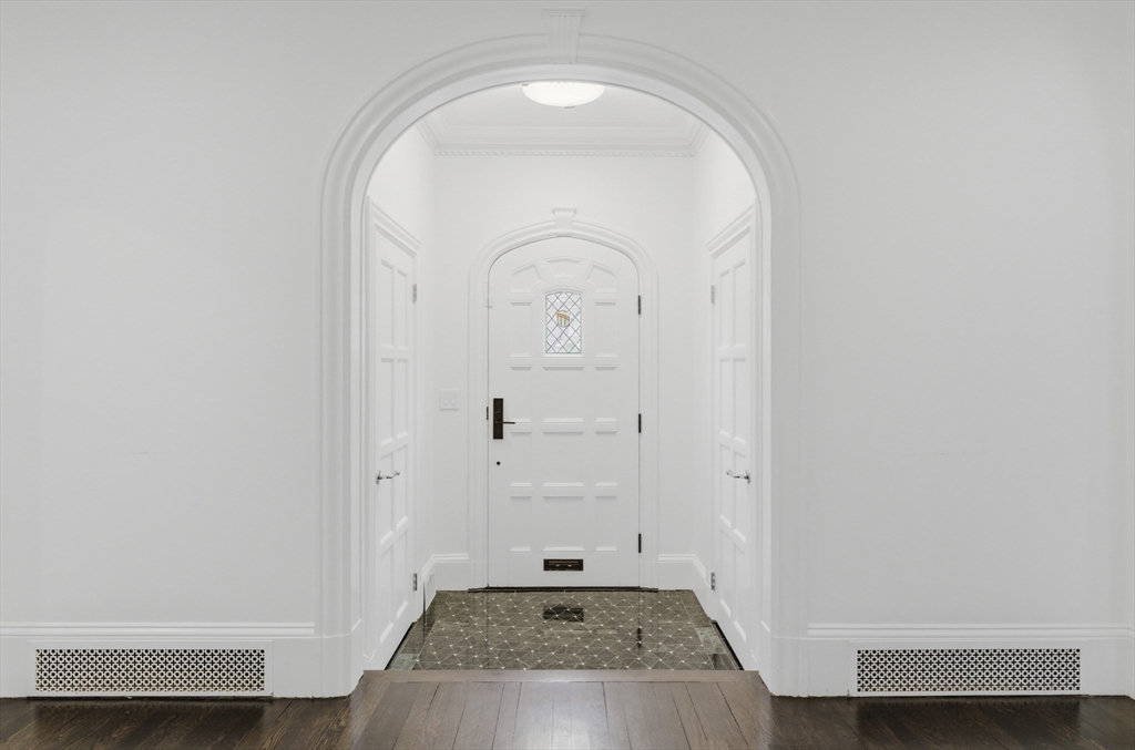 98 Carlton Street Brookline, MA 02446 - Photo 20 of 40