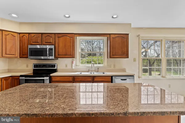 $435,000 | 914 Maplewood Lane, Enola, PA 17025