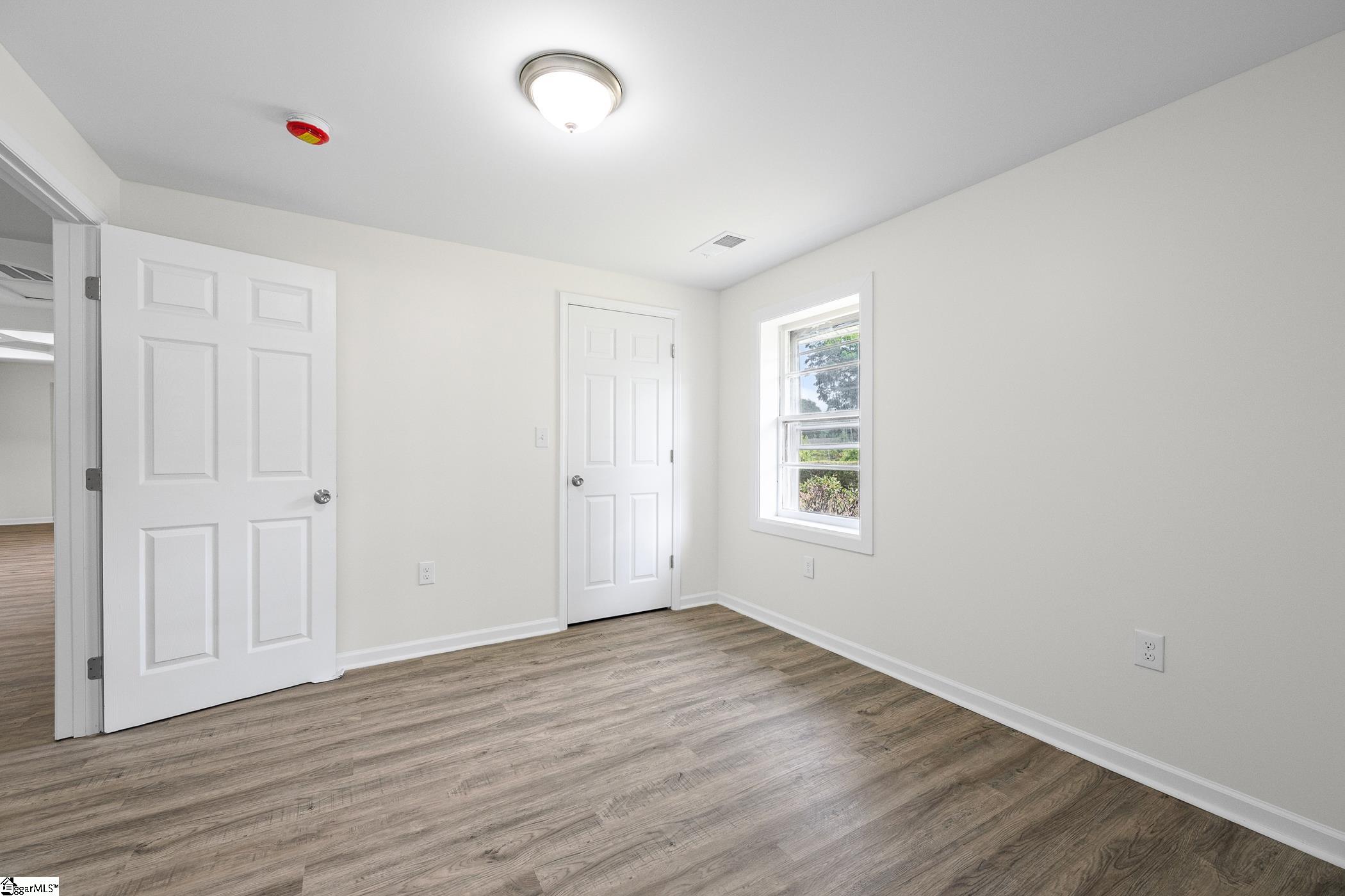 141 Edge Street Wellford, SC 29385 - Photo 9 of 19