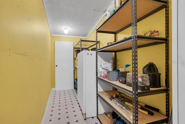 $1,000,000 | 415 Hal Colding Road, Lithia, FL 33547