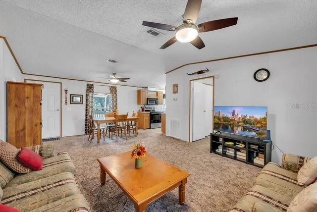 $1,000,000 | 415 Hal Colding Road, Lithia, FL 33547