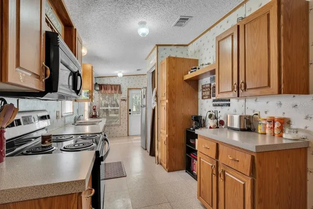 $1,000,000 | 415 Hal Colding Road, Lithia, FL 33547