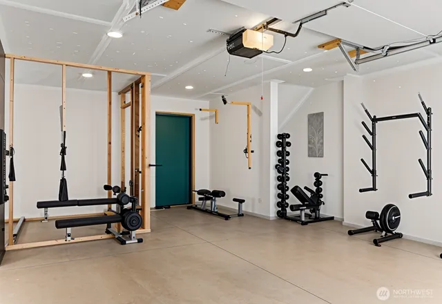 a view of a storage & utility room