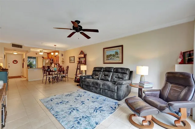 $249,900 | 860 Southeast 6th Avenue, Unit 402, Deerfield Beach, FL 33441