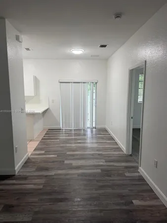 $1,950 | 374 Northeast 27th Avenue, Unit 203, Homestead, FL 33033