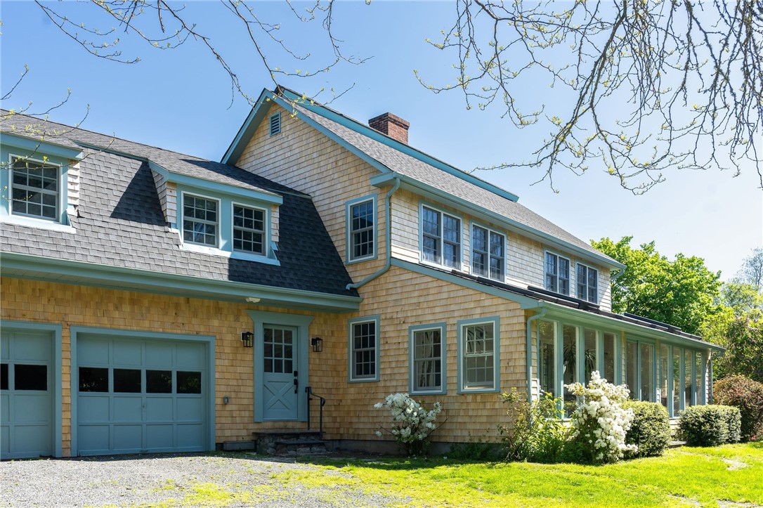 304 3rd Beach Road Middletown, RI 02842 - Photo 5 of 45 Gallery Image 5