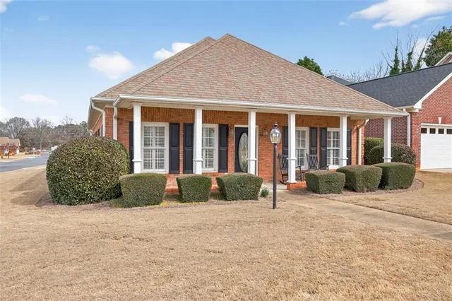 a view of a house with a outdoor space