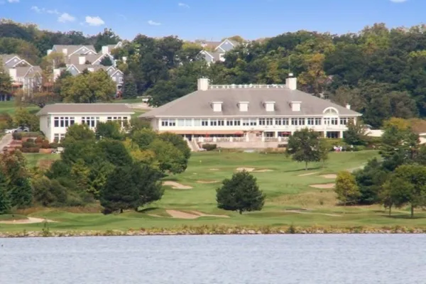 $825,000 | 1140 Turnberry Court, Geneva, WI 53147
