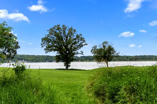 $825,000 | 1140 Turnberry Court, Geneva, WI 53147