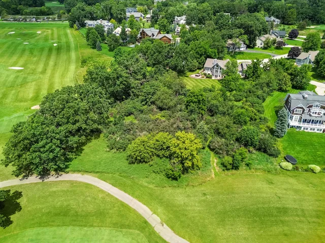 $825,000 | 1140 Turnberry Court, Geneva, WI 53147