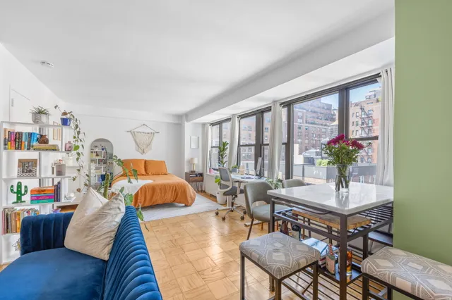 $625,000 | 120 East 90th Street, Unit 12G | Upper East Side