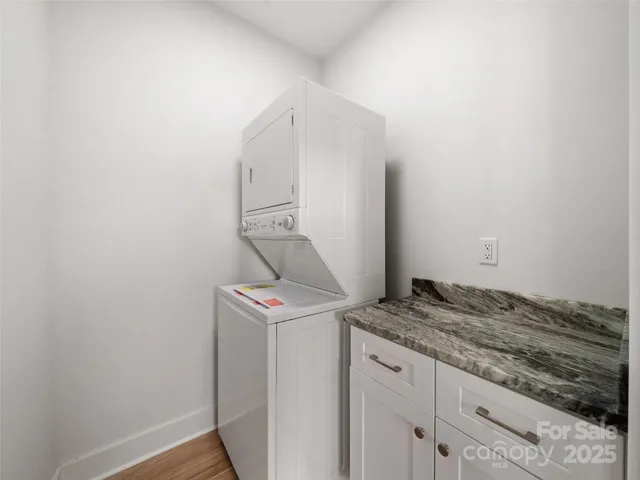 $595,000 | 43 Skyvue Court, Unit F, Saluda, NC 28773