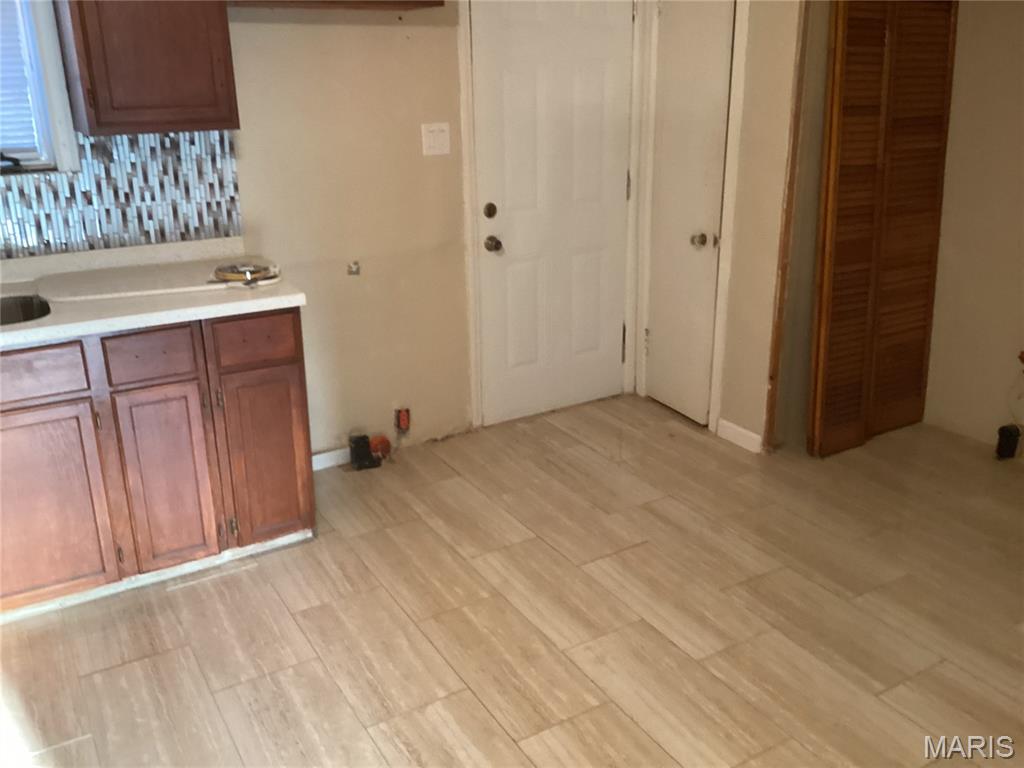 7143 Roland Boulevard Northwoods, MO 63121 - Photo 19 of 42