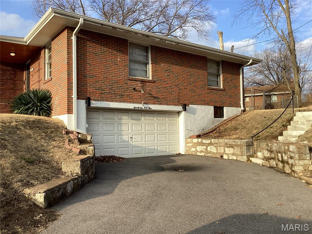 7143 Roland Boulevard Northwoods, MO 63121 - Photo 2 of 42