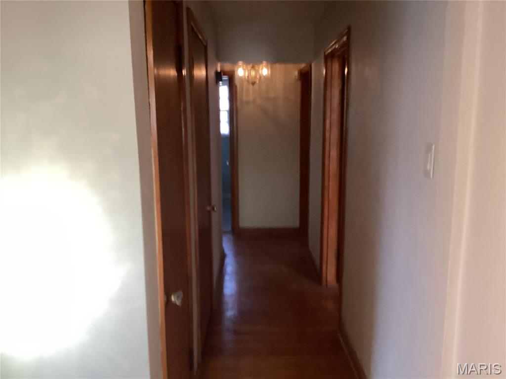 7143 Roland Boulevard Northwoods, MO 63121 - Photo 3 of 42