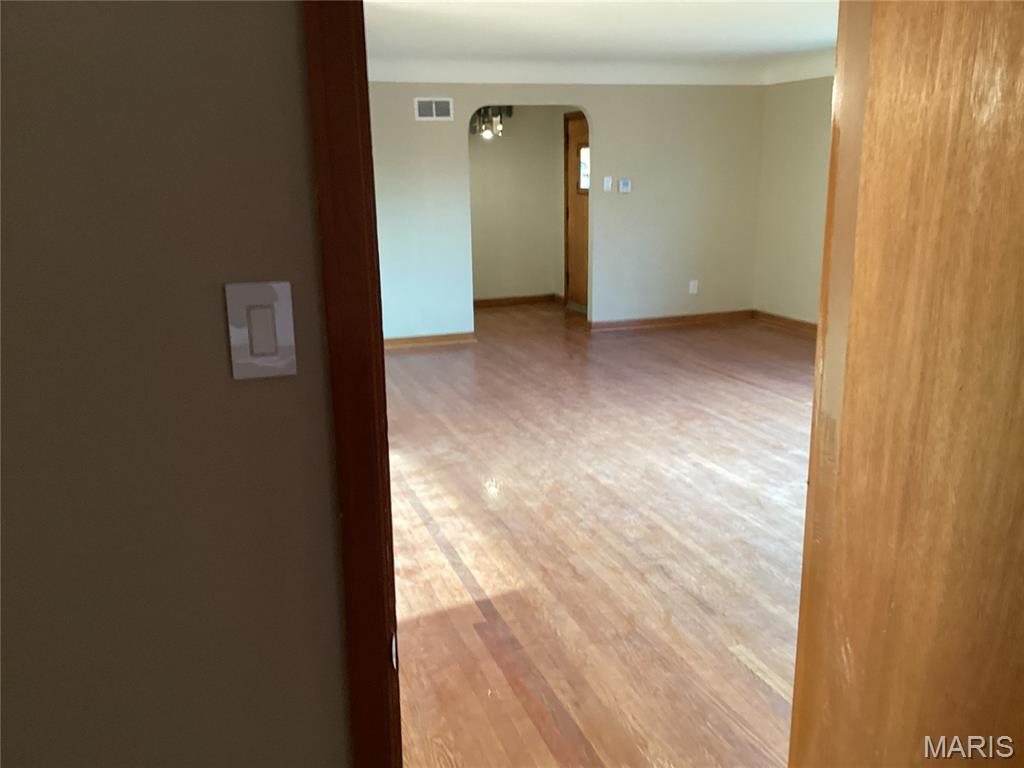 7143 Roland Boulevard Northwoods, MO 63121 - Photo 31 of 42