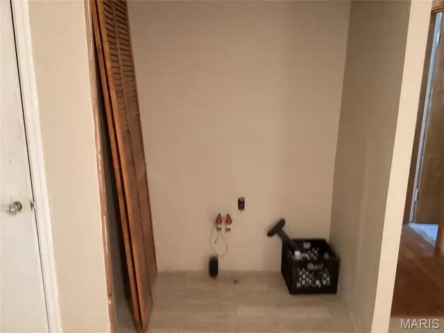 $187,000 | 7143 Roland Boulevard, Northwoods, MO 63121