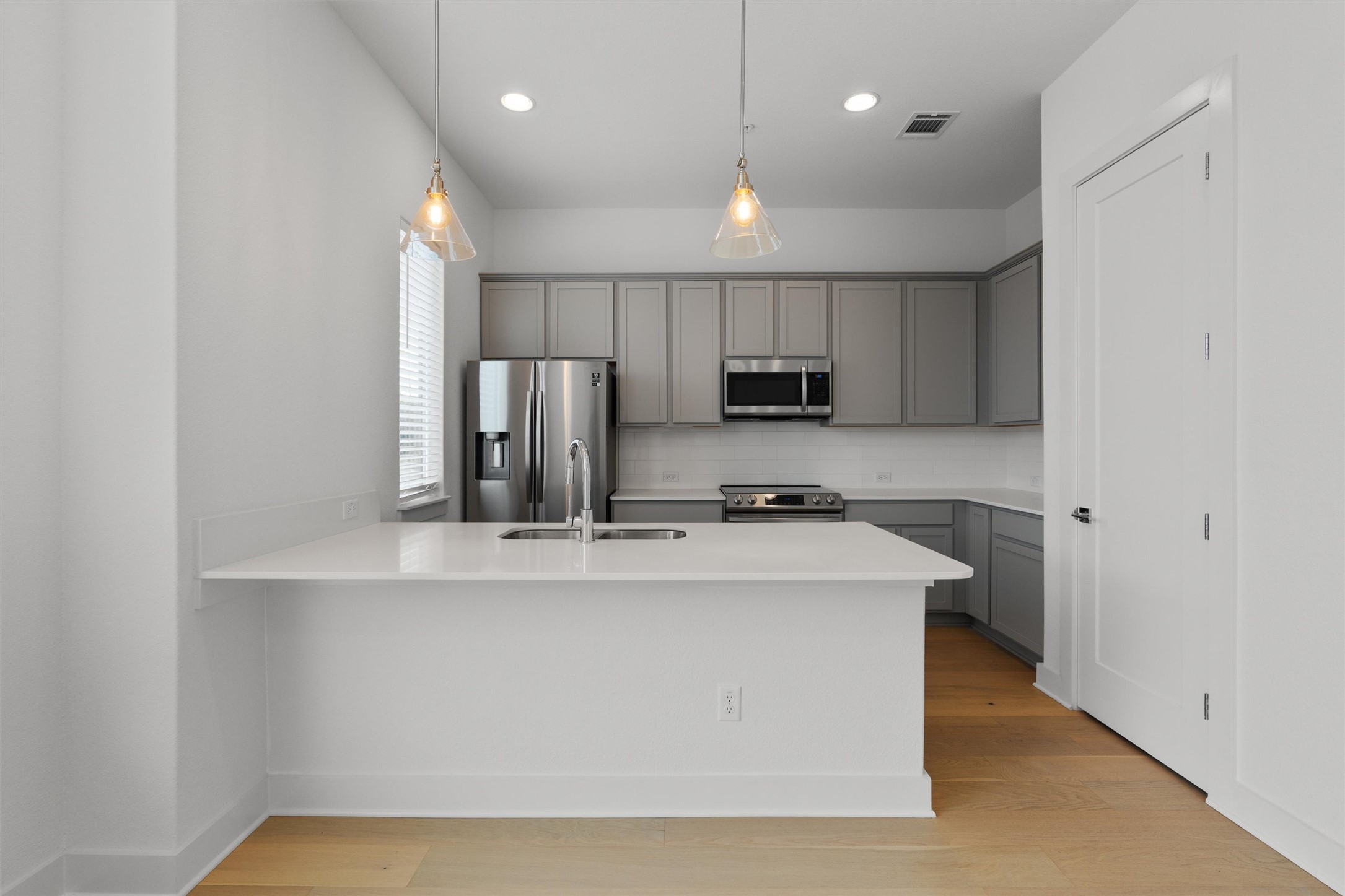 2050 Lohmans Spur Road, Unit 804 Lakeway, TX 78734 - Photo 14 of 28