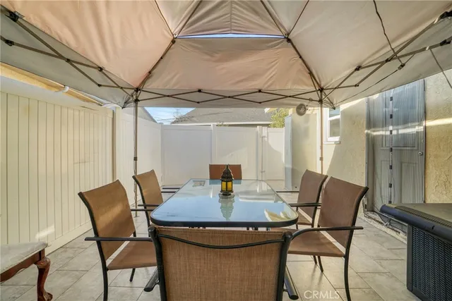 $1,290,000 | 7663 Shadyglade Avenue, North Hollywood, CA 91605