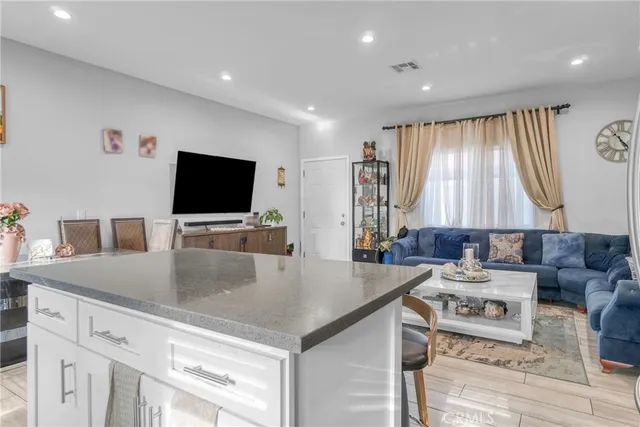 $1,290,000 | 7663 Shadyglade Avenue, North Hollywood, CA 91605