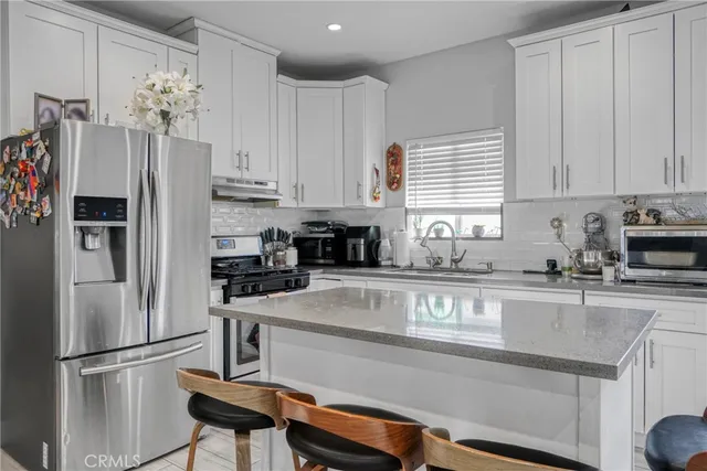 $1,290,000 | 7663 Shadyglade Avenue, North Hollywood, CA 91605