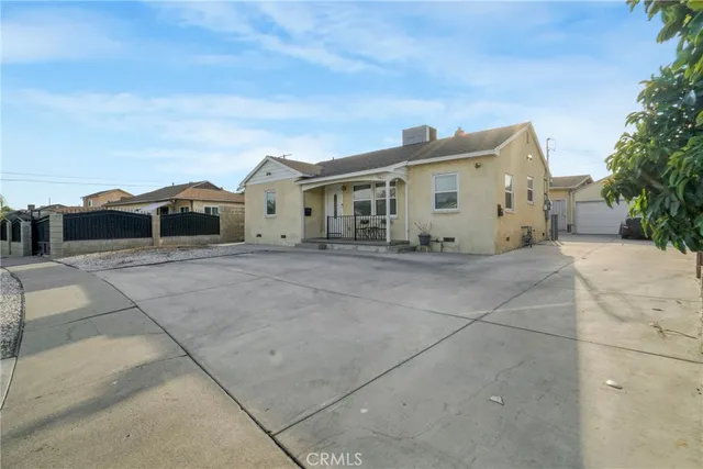 $1,290,000 | 7663 Shadyglade Avenue, North Hollywood, CA 91605
