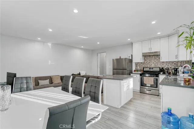 $1,290,000 | 7663 Shadyglade Avenue, North Hollywood, CA 91605