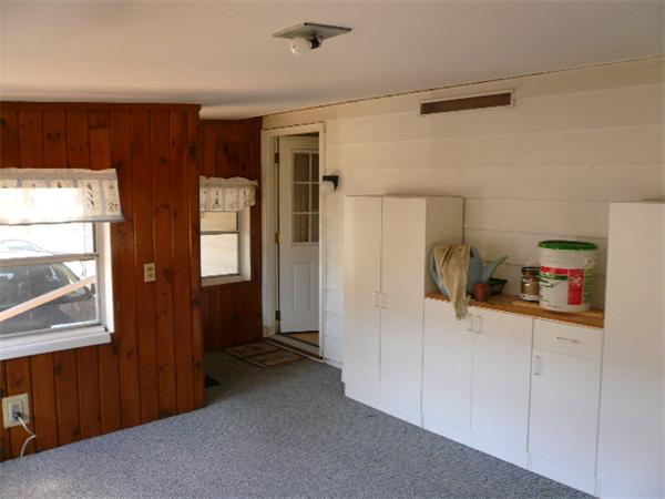 27 Castle Road Attleboro, MA 02703 - Photo 16 of 20 Gallery Image 16